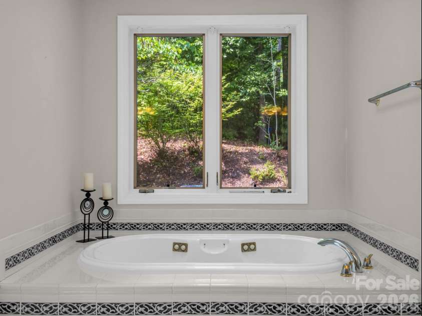 556 Quail Ridge Boulevard, Lake Lure, NC 28746.  MLS# CAR4411972, YatesRealty ID 42834. 