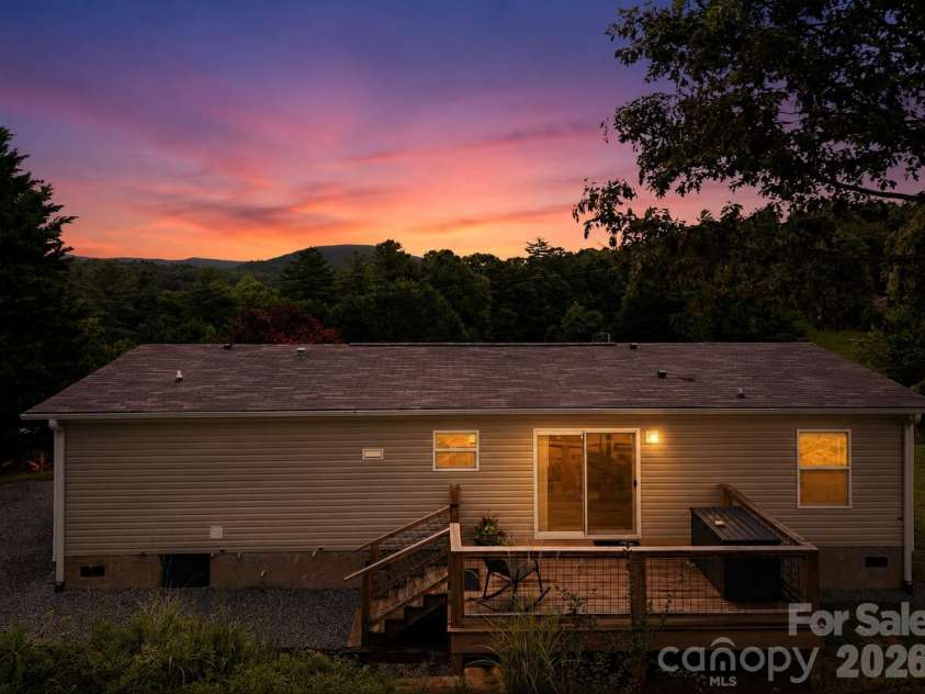 132 View Drive, Mars Hill, NC 28754.  MLS# CAR4407944, YatesRealty ID 42835. 