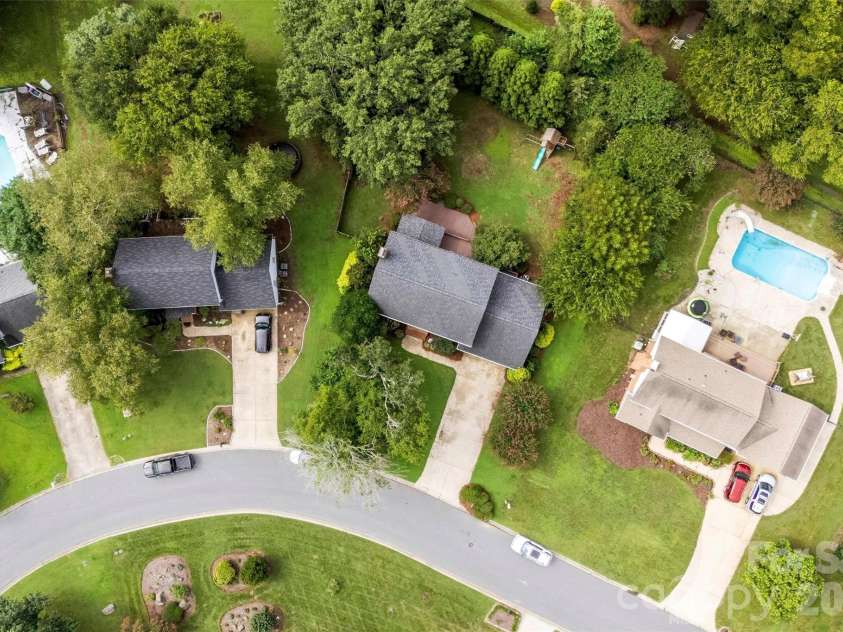8601 Middleton Circle, Harrisburg, NC 28075.  MLS# CAR4407801, YatesRealty ID 42836. 