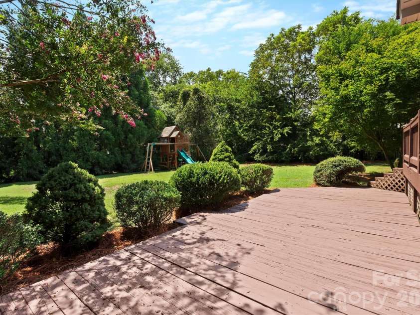 8601 Middleton Circle, Harrisburg, NC 28075.  MLS# CAR4407801, YatesRealty ID 42836. Tons of entertaining space