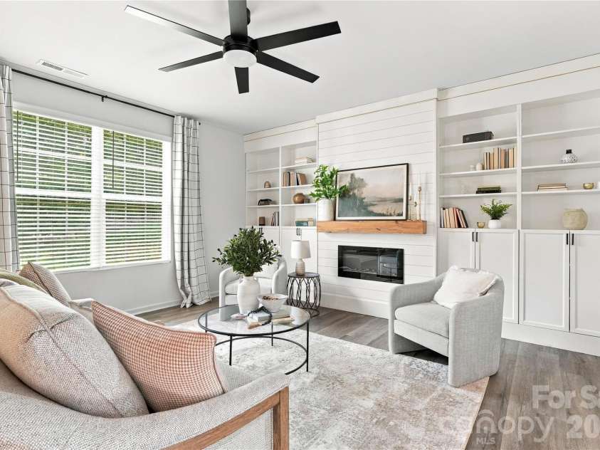 4604 Fairway Run Drive, Pfafftown, NC 27040.  MLS# CAR4405997, YatesRealty ID 42839. 
