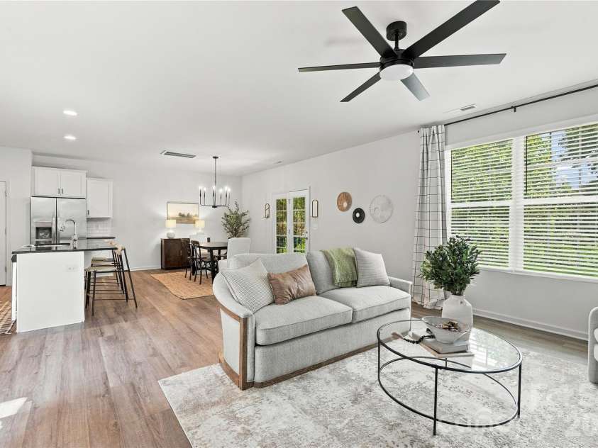 4604 Fairway Run Drive, Pfafftown, NC 27040.  MLS# CAR4405997, YatesRealty ID 42839. 