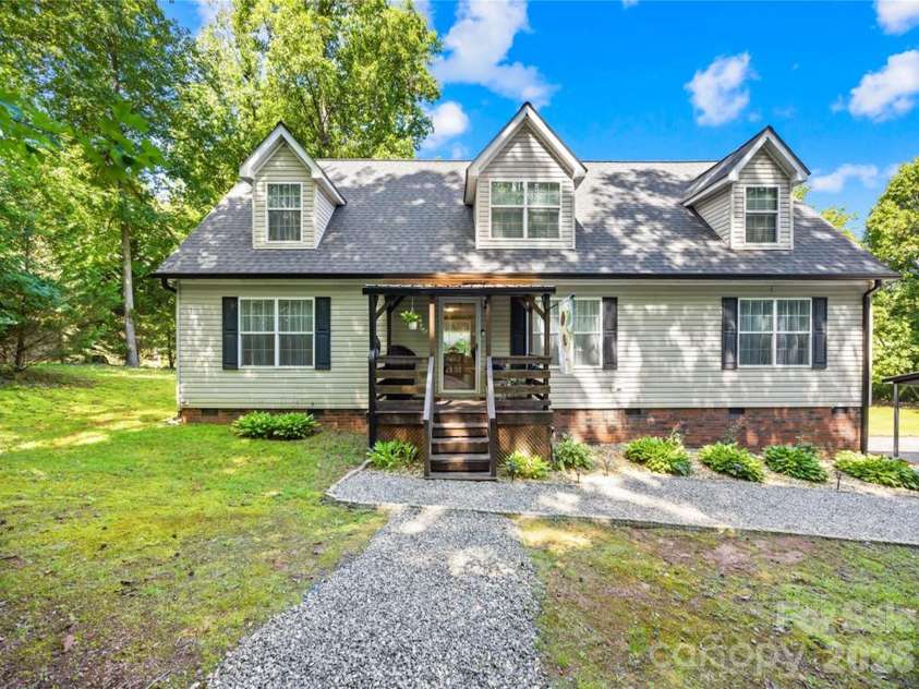 241 Goble Road, Statesville, NC 28625.  MLS# CAR4409423, YatesRealty ID 42842. 