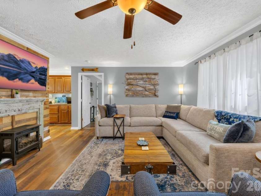 241 Goble Road, Statesville, NC 28625.  MLS# CAR4409423, YatesRealty ID 42842. 