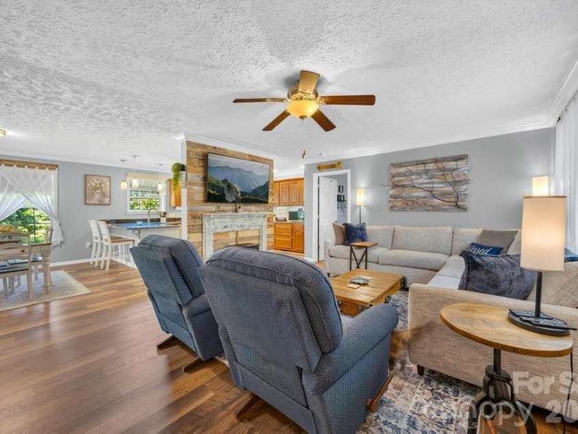 241 Goble Road, Statesville, NC 28625.  MLS# CAR4409423, YatesRealty ID 42842. 