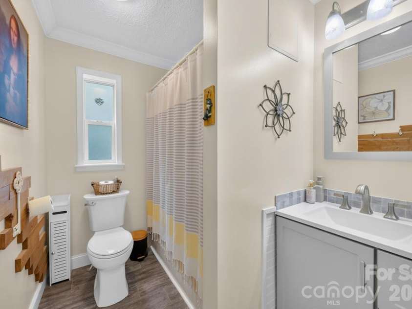 241 Goble Road, Statesville, NC 28625.  MLS# CAR4409423, YatesRealty ID 42842. 