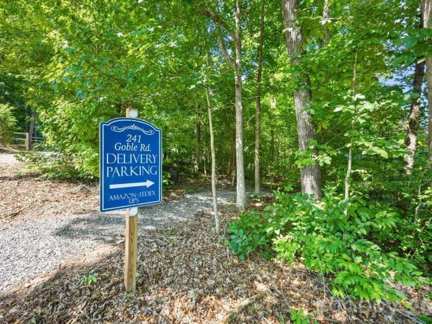 241 Goble Road, Statesville, NC 28625.  MLS# CAR4409423, YatesRealty ID 42842. 