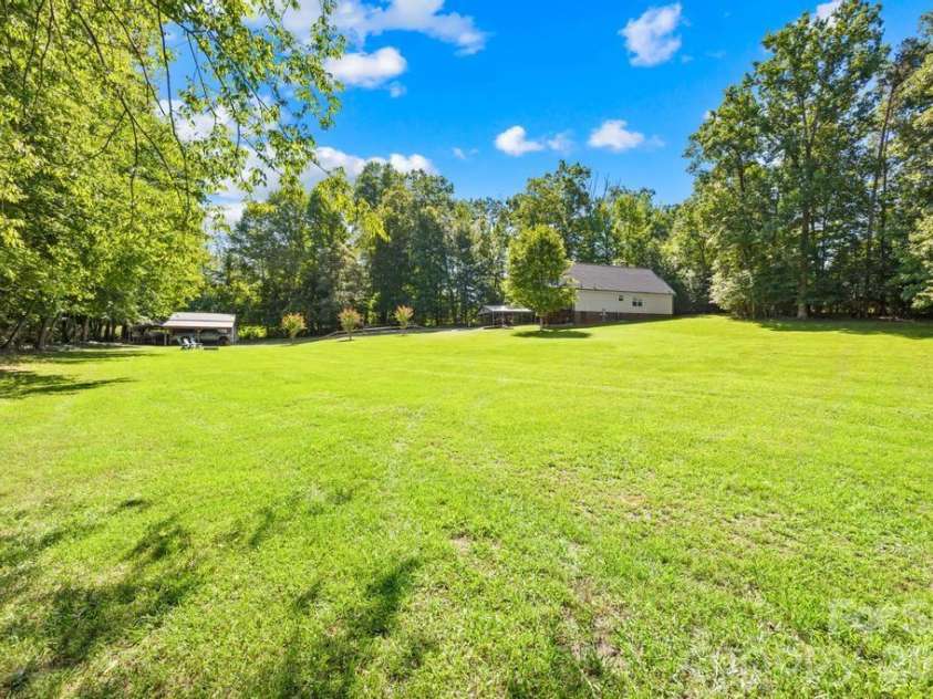 241 Goble Road, Statesville, NC 28625.  MLS# CAR4409423, YatesRealty ID 42842. 