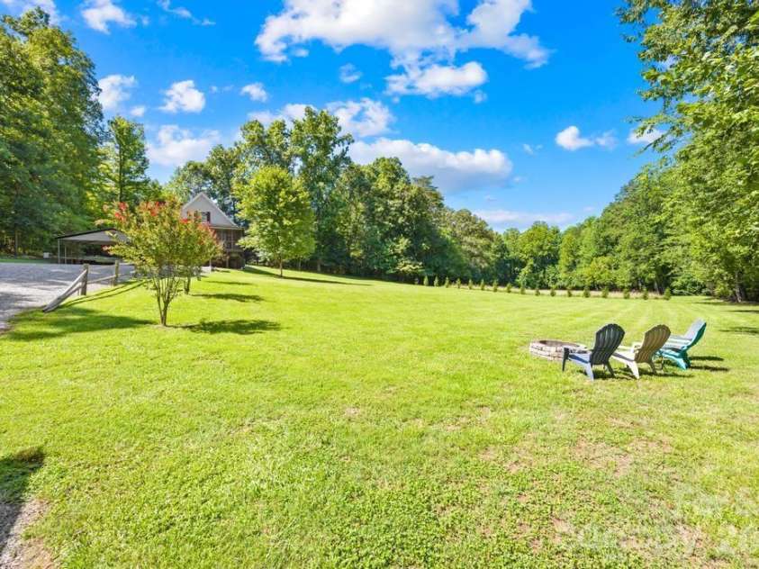 241 Goble Road, Statesville, NC 28625.  MLS# CAR4409423, YatesRealty ID 42842. 