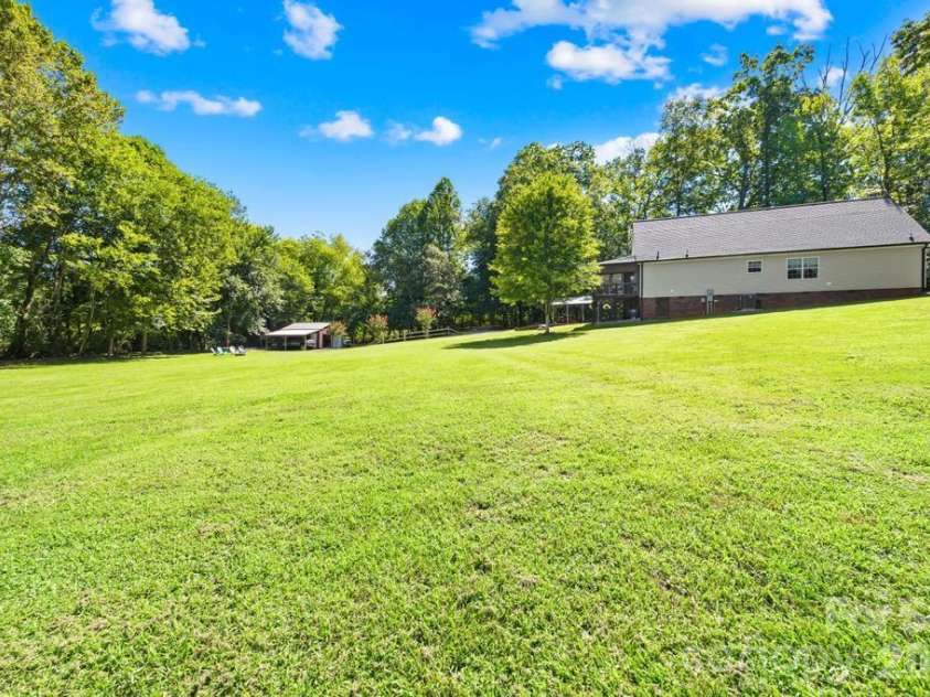 241 Goble Road, Statesville, NC 28625.  MLS# CAR4409423, YatesRealty ID 42842. 