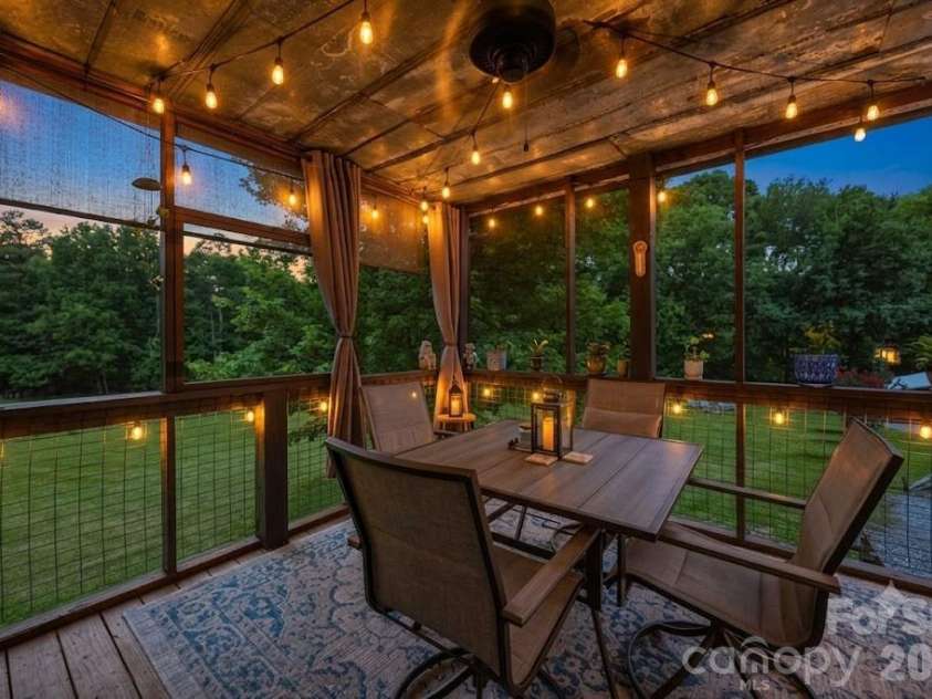 241 Goble Road, Statesville, NC 28625.  MLS# CAR4409423, YatesRealty ID 42842. 