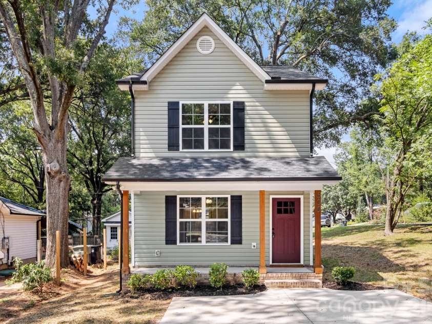 600 Sunderland Road, Concord, NC 28027.  MLS# CAR4407697, YatesRealty ID 42843. 