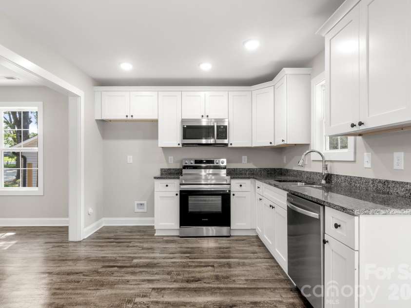 600 Sunderland Road, Concord, NC 28027.  MLS# CAR4407697, YatesRealty ID 42843. 