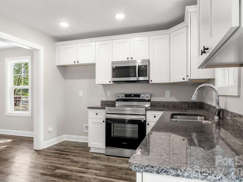 600 Sunderland Road, Concord, NC 28027.  MLS# CAR4407697, YatesRealty ID 42843. 