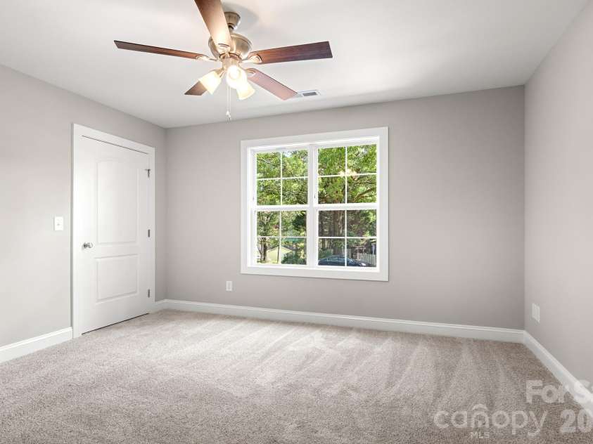 600 Sunderland Road, Concord, NC 28027.  MLS# CAR4407697, YatesRealty ID 42843. 