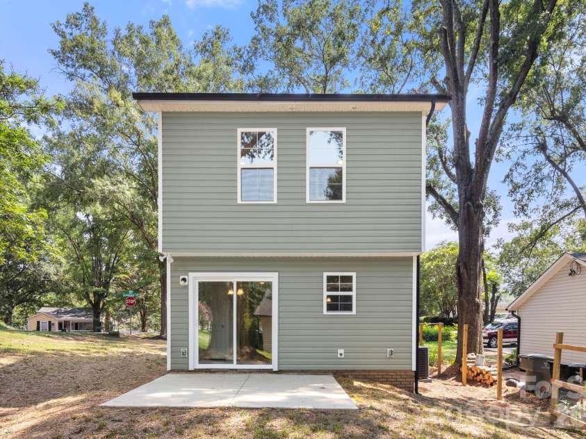 600 Sunderland Road, Concord, NC 28027.  MLS# CAR4407697, YatesRealty ID 42843. 
