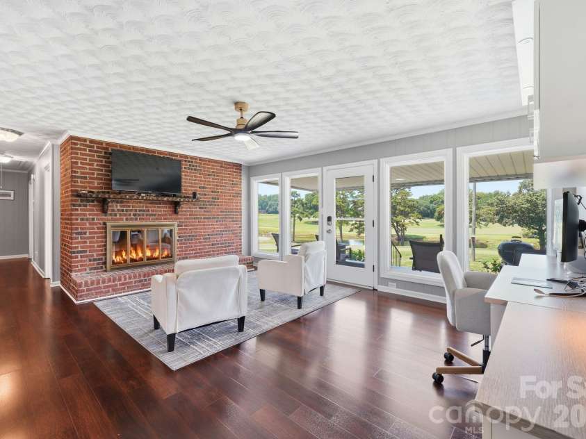 1335 Stoneyridge Drive, Charlotte, NC 28214.  MLS# CAR4407877, YatesRealty ID 42846. 