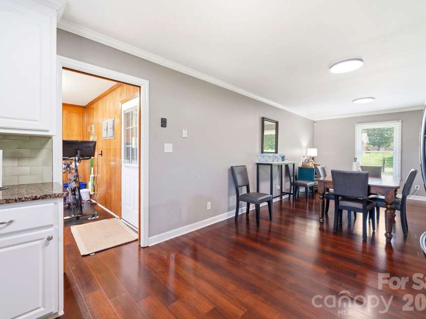 1335 Stoneyridge Drive, Charlotte, NC 28214.  MLS# CAR4407877, YatesRealty ID 42846. 