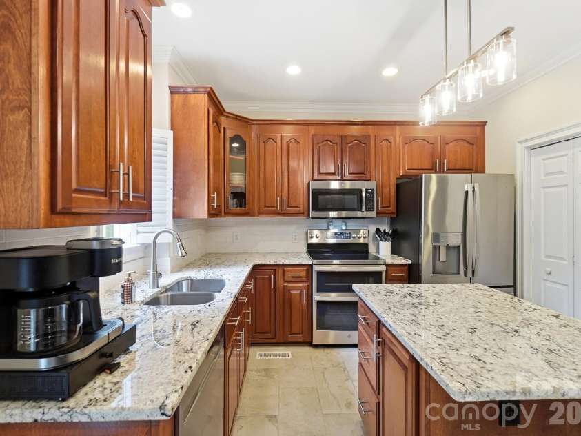 5616 Polk Mountain Drive, Marshville, NC 28103.  MLS# CAR4410630, YatesRealty ID 42847. 