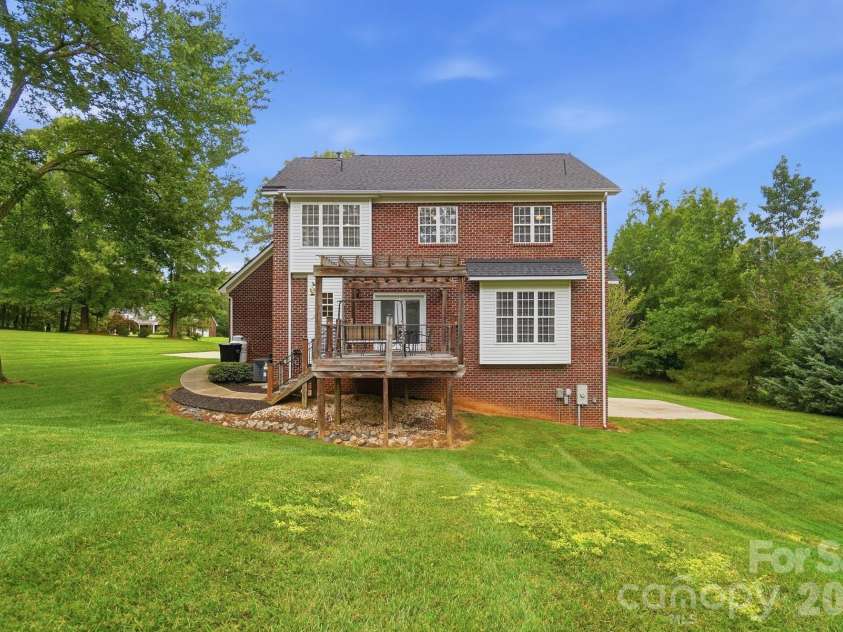 5616 Polk Mountain Drive, Marshville, NC 28103.  MLS# CAR4410630, YatesRealty ID 42847. 