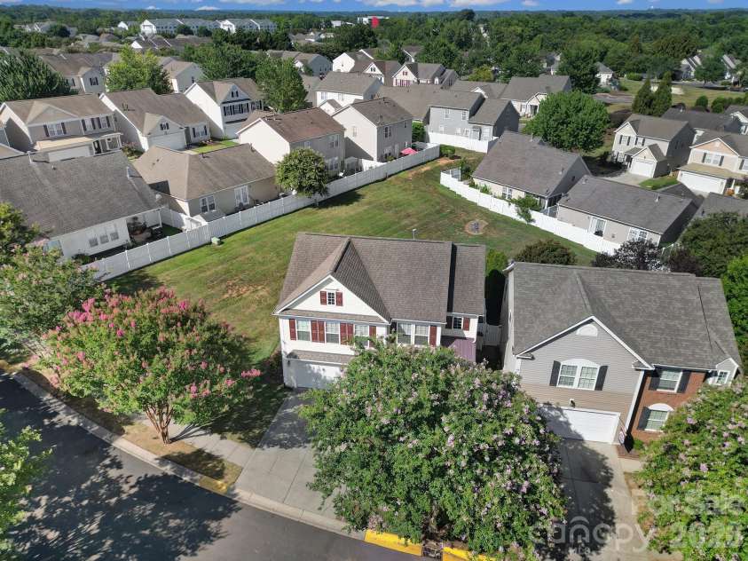 4041 Abbotsbury Drive, Fort Mill, SC 29707.  MLS# CAR4406236, YatesRealty ID 42848. 