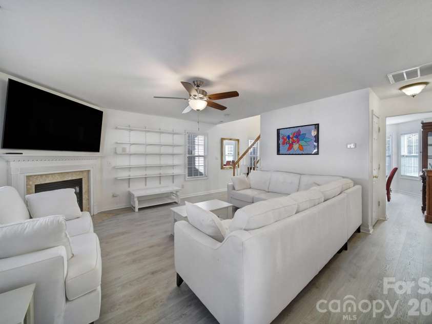 4041 Abbotsbury Drive, Fort Mill, SC 29707.  MLS# CAR4406236, YatesRealty ID 42848. 