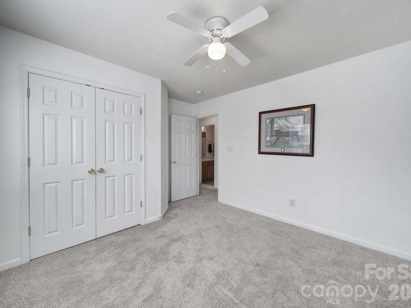 4041 Abbotsbury Drive, Fort Mill, SC 29707.  MLS# CAR4406236, YatesRealty ID 42848. 