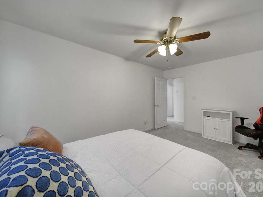 4041 Abbotsbury Drive, Fort Mill, SC 29707.  MLS# CAR4406236, YatesRealty ID 42848. 
