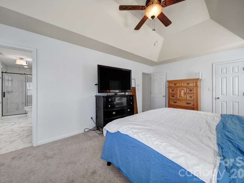 4041 Abbotsbury Drive, Fort Mill, SC 29707.  MLS# CAR4406236, YatesRealty ID 42848. 