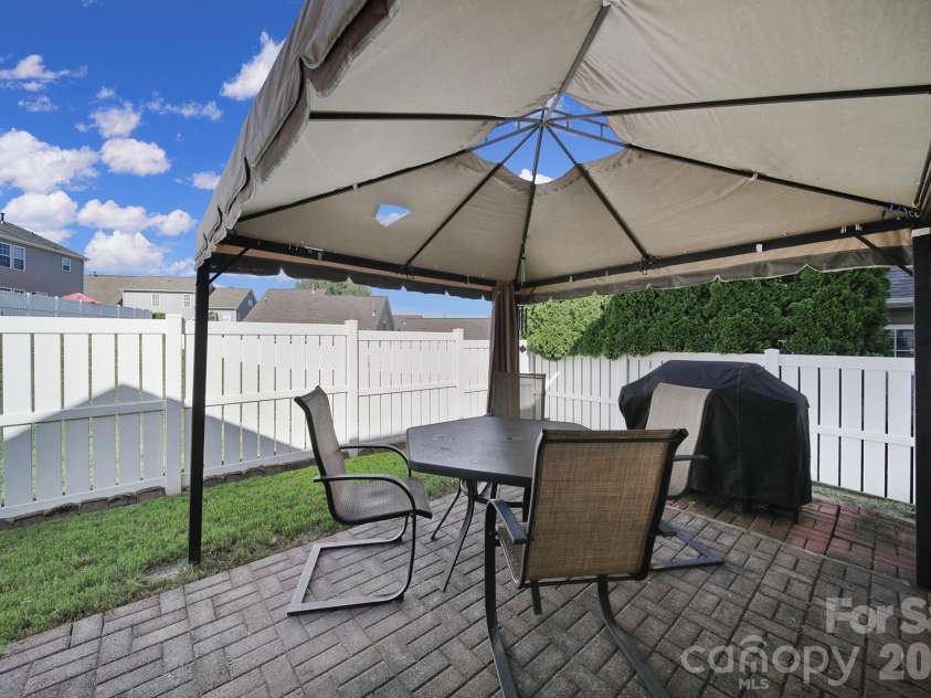 4041 Abbotsbury Drive, Fort Mill, SC 29707.  MLS# CAR4406236, YatesRealty ID 42848. 
