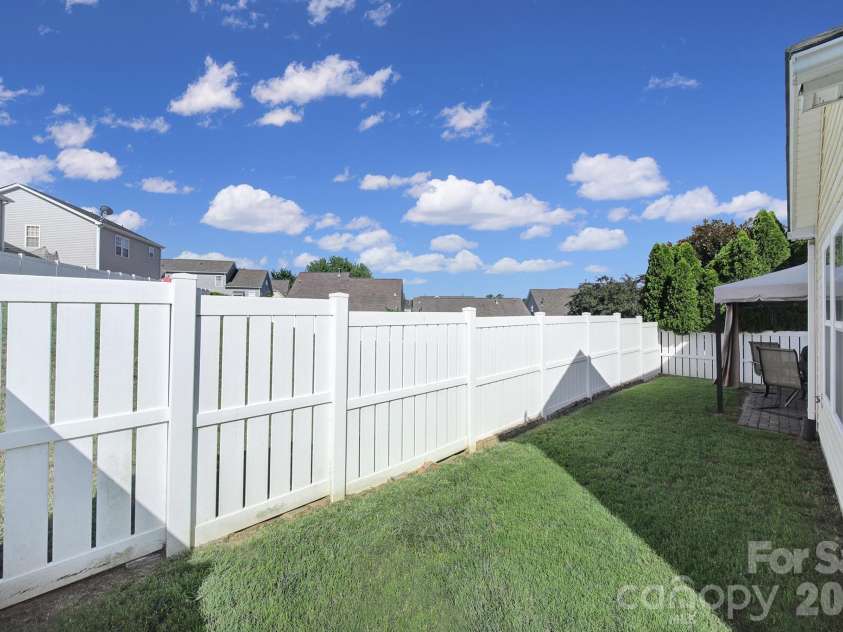 4041 Abbotsbury Drive, Fort Mill, SC 29707.  MLS# CAR4406236, YatesRealty ID 42848. 