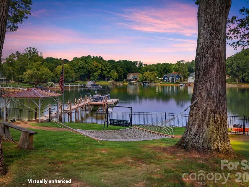 188 Sagemore Road, Mooresville, NC 28117.  MLS# CAR4412341, YatesRealty ID 42850. 
