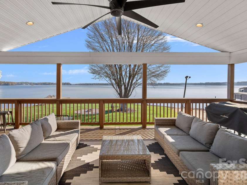 8182 Mountain Shore Drive, Sherrills Ford, NC 28673.  MLS# CAR4362288, YatesRealty ID 42852. 