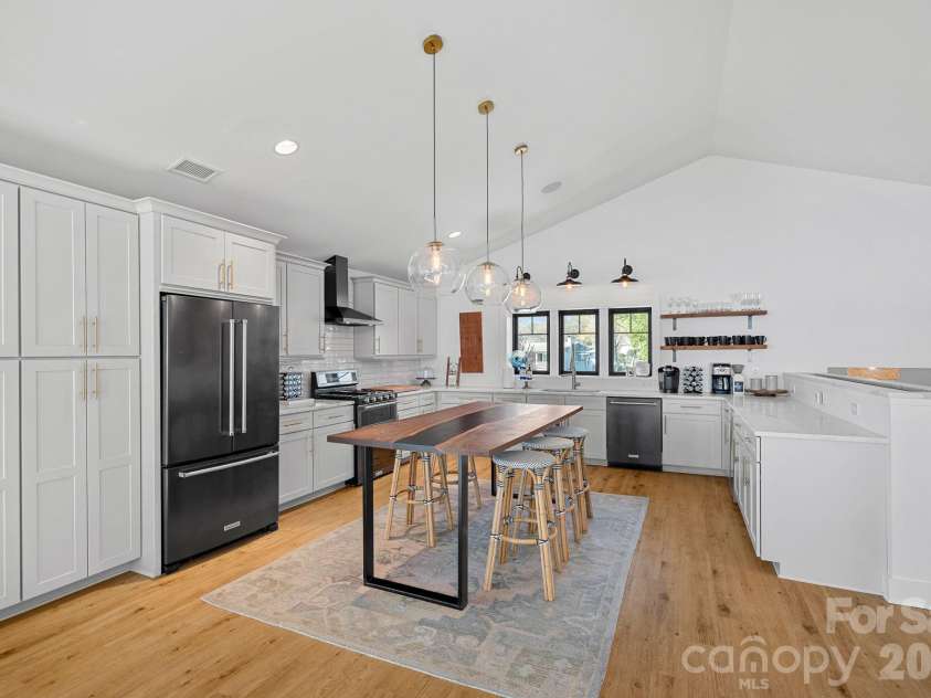 8182 Mountain Shore Drive, Sherrills Ford, NC 28673.  MLS# CAR4362288, YatesRealty ID 42852. 
