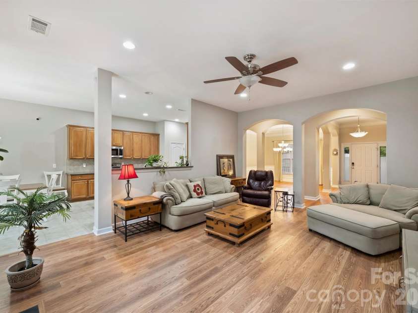 713 Trailhead Lane, Fort Mill, SC 29708.  MLS# CAR4409432, YatesRealty ID 42853. 