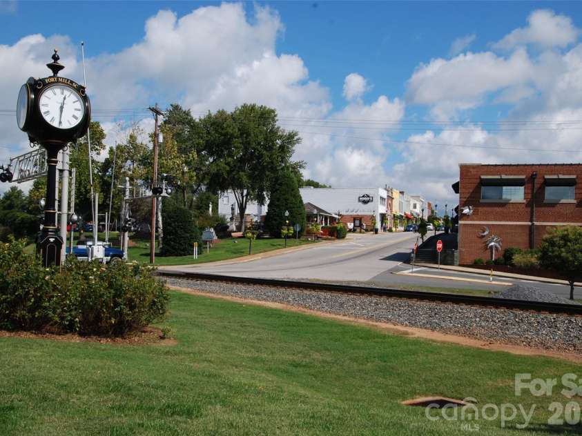713 Trailhead Lane, Fort Mill, SC 29708.  MLS# CAR4409432, YatesRealty ID 42853. 