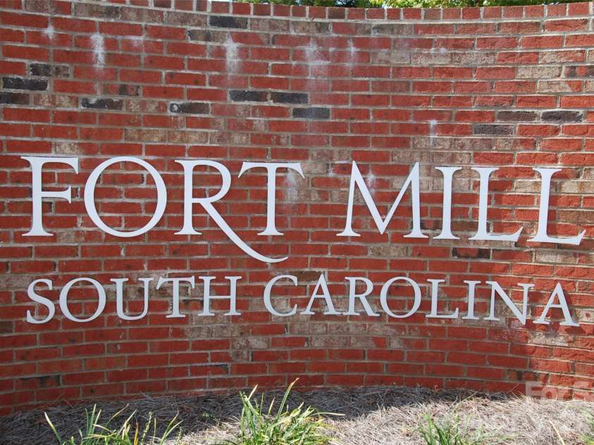 713 Trailhead Lane, Fort Mill, SC 29708.  MLS# CAR4409432, YatesRealty ID 42853. 