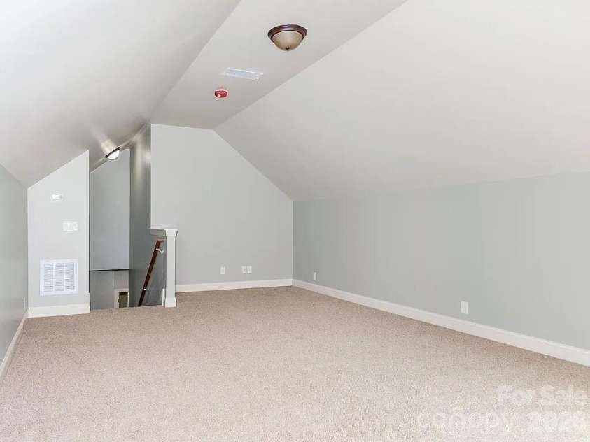 17410 Green Hill Road, Charlotte, NC 28278.  MLS# CAR4412594, YatesRealty ID 42854. 