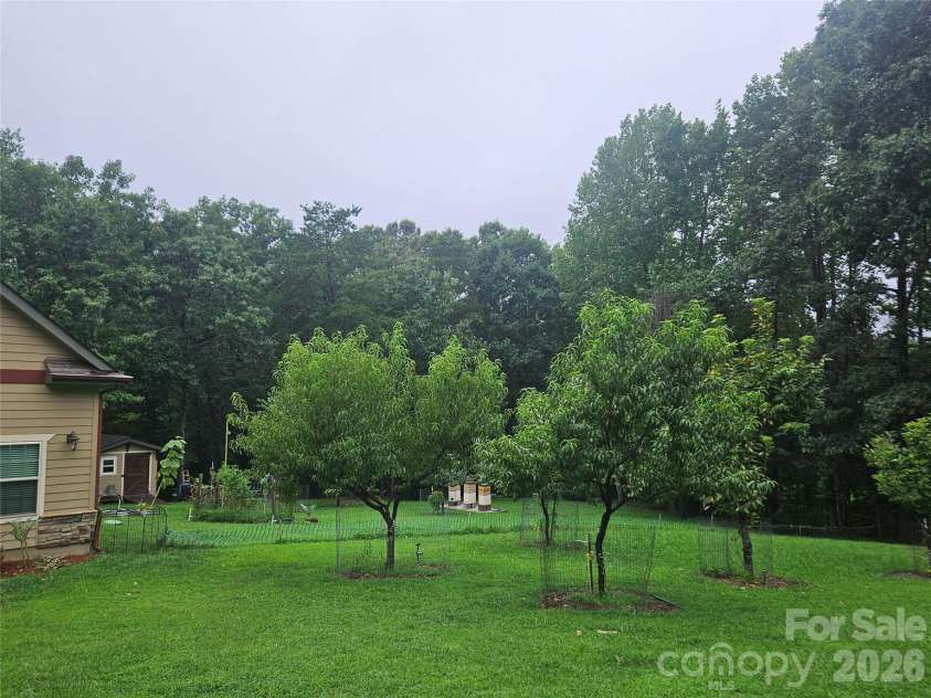 17410 Green Hill Road, Charlotte, NC 28278.  MLS# CAR4412594, YatesRealty ID 42854. 