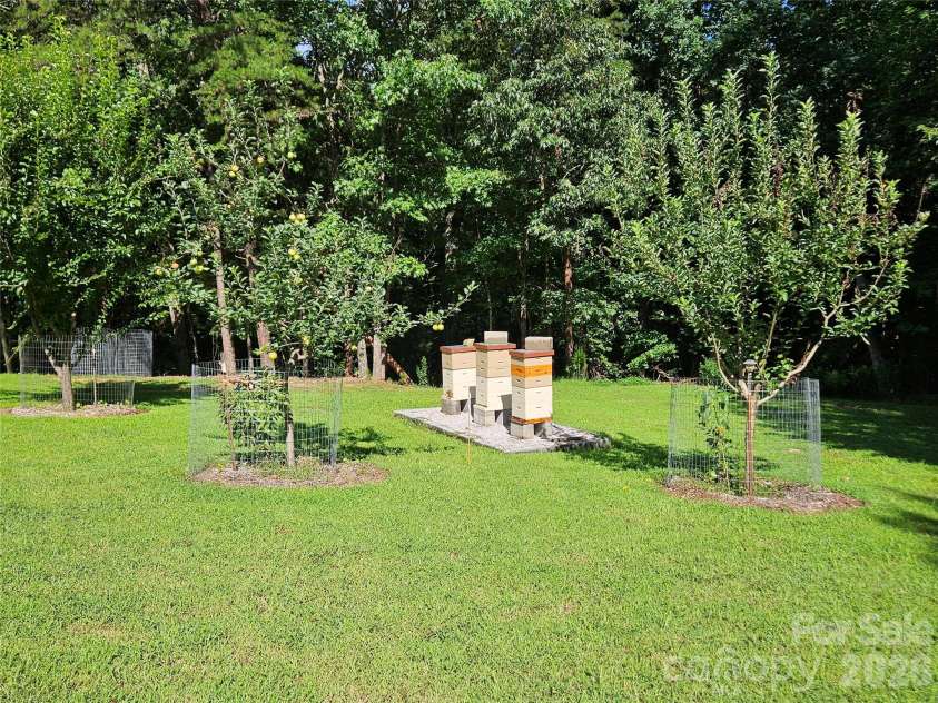 17410 Green Hill Road, Charlotte, NC 28278.  MLS# CAR4412594, YatesRealty ID 42854. 