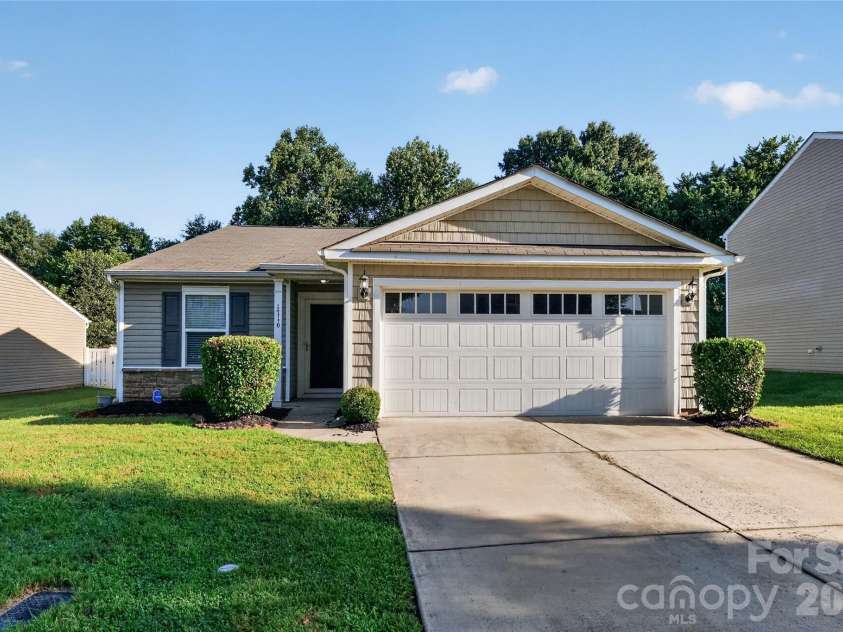 1716 White Willow Avenue, Gastonia, NC 28054.  MLS# CAR4413148, YatesRealty ID 42855. 