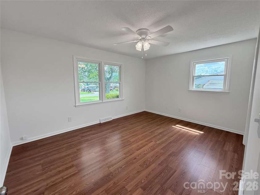 112 Croft Drive, Kings Mountain, NC 28086.  MLS# CAR4412599, YatesRealty ID 42856. 