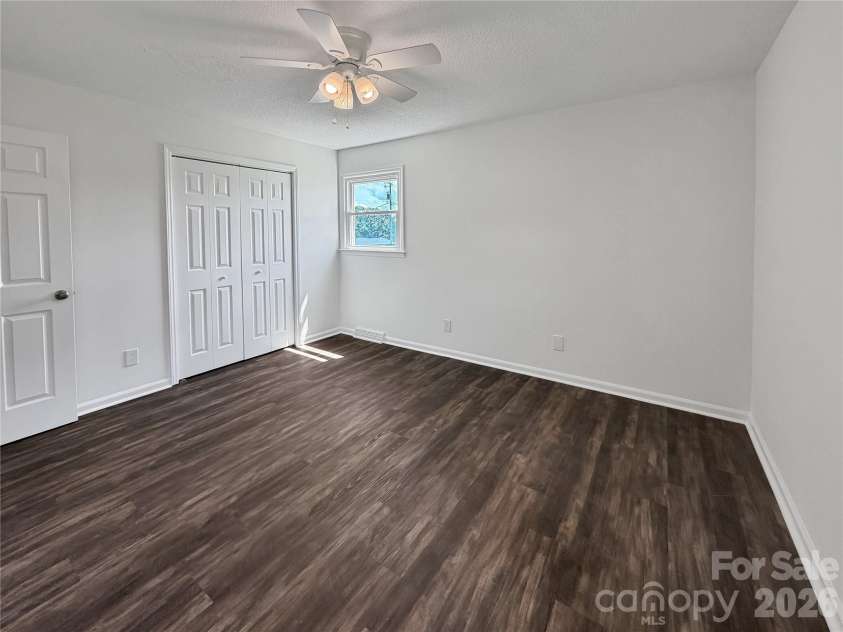 112 Croft Drive, Kings Mountain, NC 28086.  MLS# CAR4412599, YatesRealty ID 42856. 