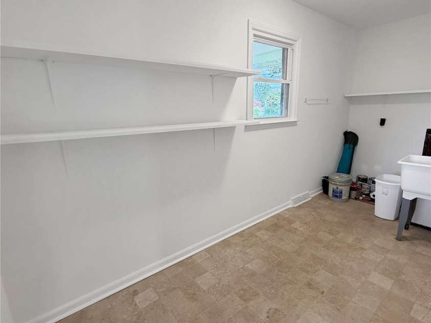 112 Croft Drive, Kings Mountain, NC 28086.  MLS# CAR4412599, YatesRealty ID 42856. 
