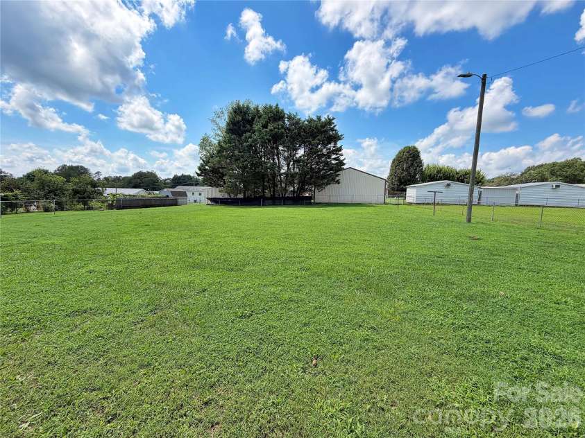 112 Croft Drive, Kings Mountain, NC 28086.  MLS# CAR4412599, YatesRealty ID 42856. 