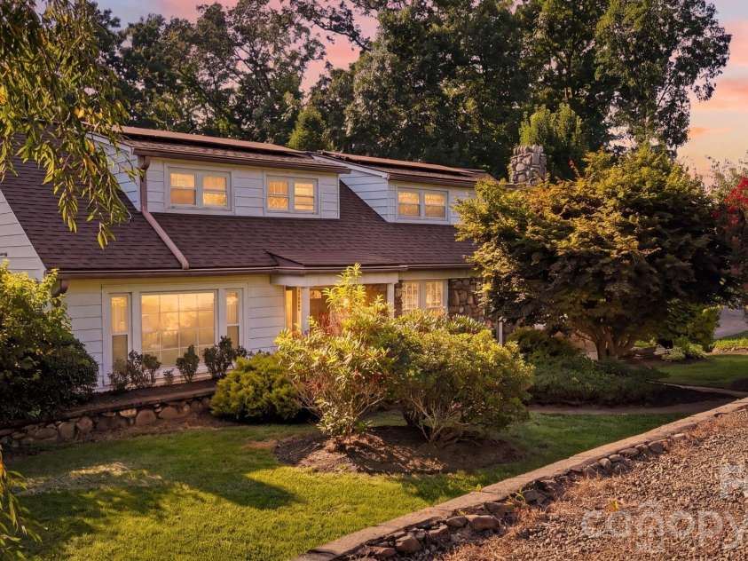 1686 Dutch Cove Road, Canton, NC 28716.  MLS# CAR4404368, YatesRealty ID 42857. 