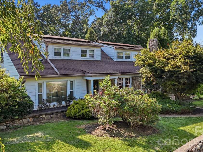 1686 Dutch Cove Road, Canton, NC 28716.  MLS# CAR4404368, YatesRealty ID 42857. 