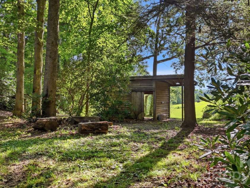 1686 Dutch Cove Road, Canton, NC 28716.  MLS# CAR4404368, YatesRealty ID 42857. 