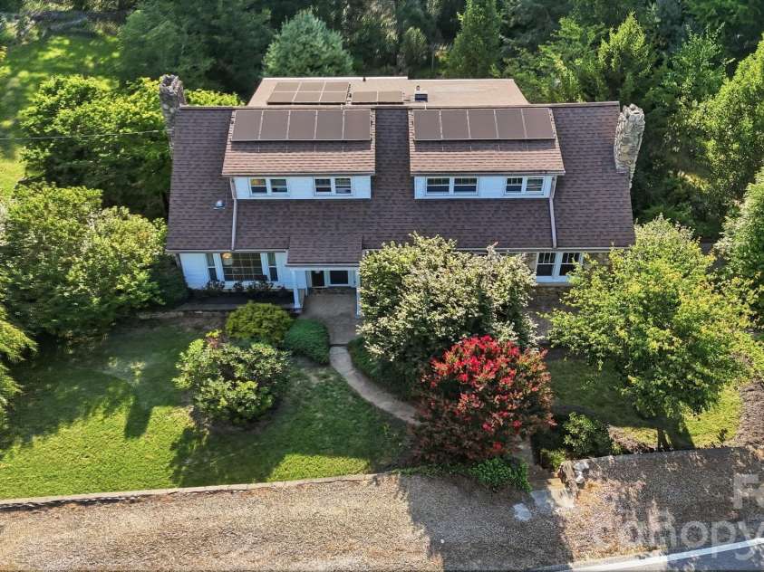1686 Dutch Cove Road, Canton, NC 28716.  MLS# CAR4404368, YatesRealty ID 42857. 