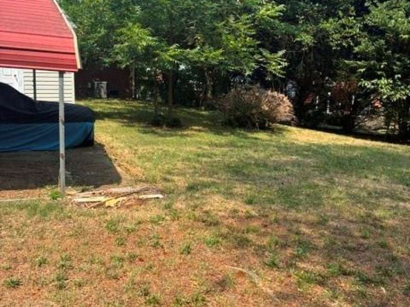 3208 Fitzgerald Place, Greensboro, NC 27405.  MLS# CAR4413021, YatesRealty ID 42858. Backyard